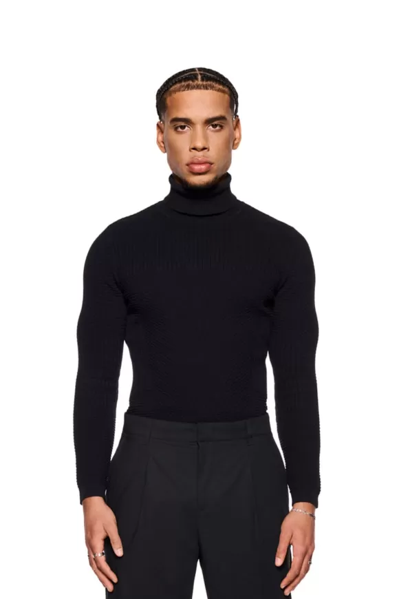 Anatomy Turtleneck Black>OLAKALA Fashion
